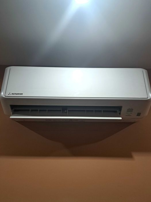 Климатик Мицубиши