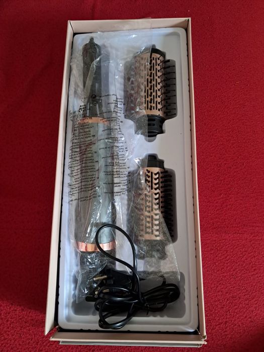 Продам Фен-расчестку