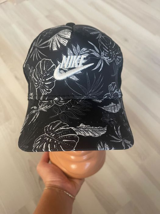 Sapca adidas și Nike noi