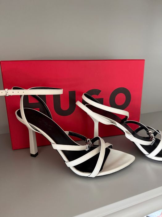 Дамски сандали на HUGO BOSS