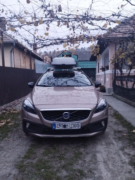 Vând Volvo V40 Cross Country