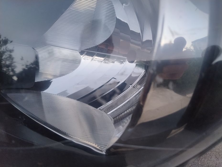 Faruri stânga VW Caddy