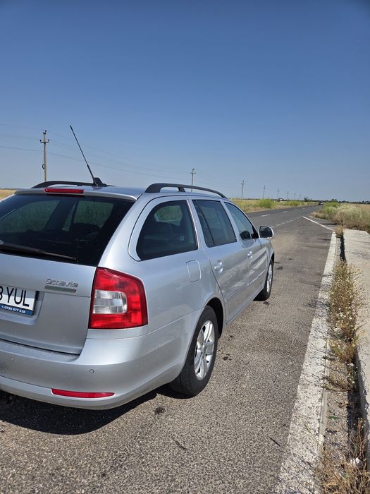 Vând Skoda Octavia 2   1.6 TDi CAYC