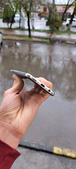 Samsung S10e xotirasi 8/128GB