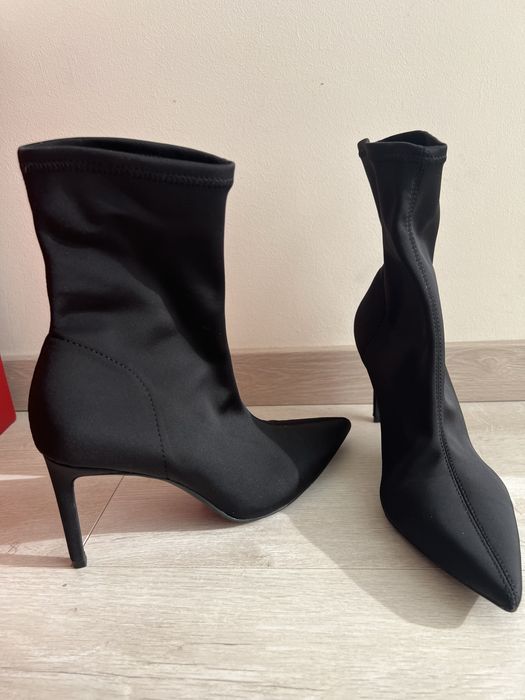 Stradivarius токчета