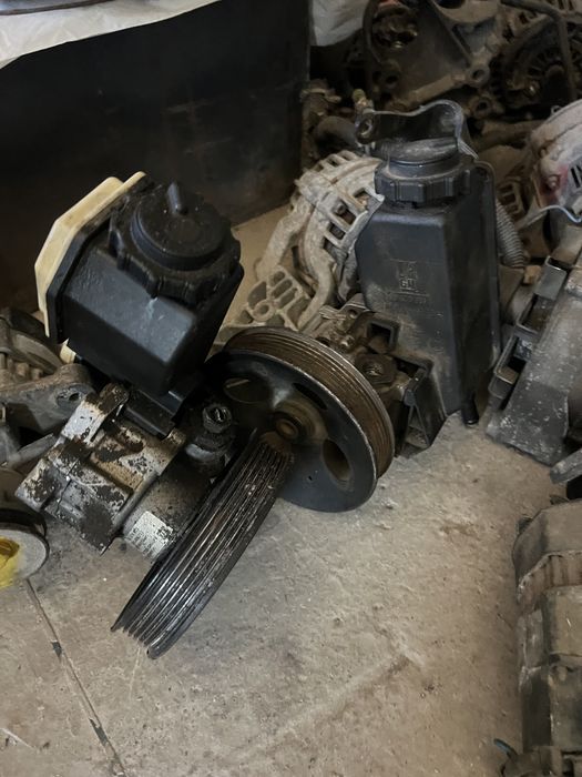 Гур насос Опел Бешка привазной