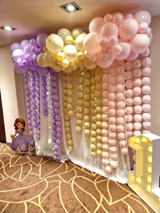 Aranjamente baloane/florale pentru evenimente de neuitat