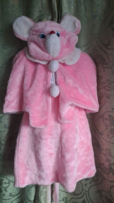 Продам новогодние костюмы