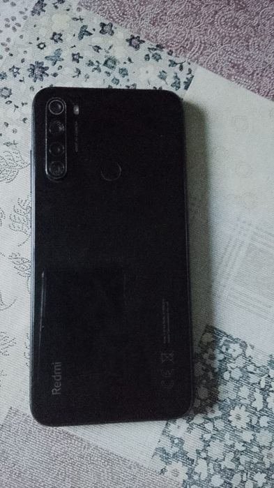 Телефон redmi note 8 в хорошем состоянии