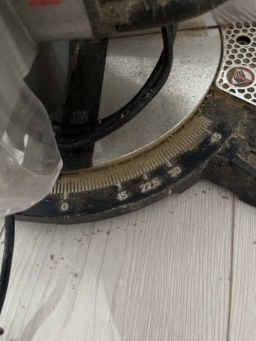 Fierastrau circular + polizor