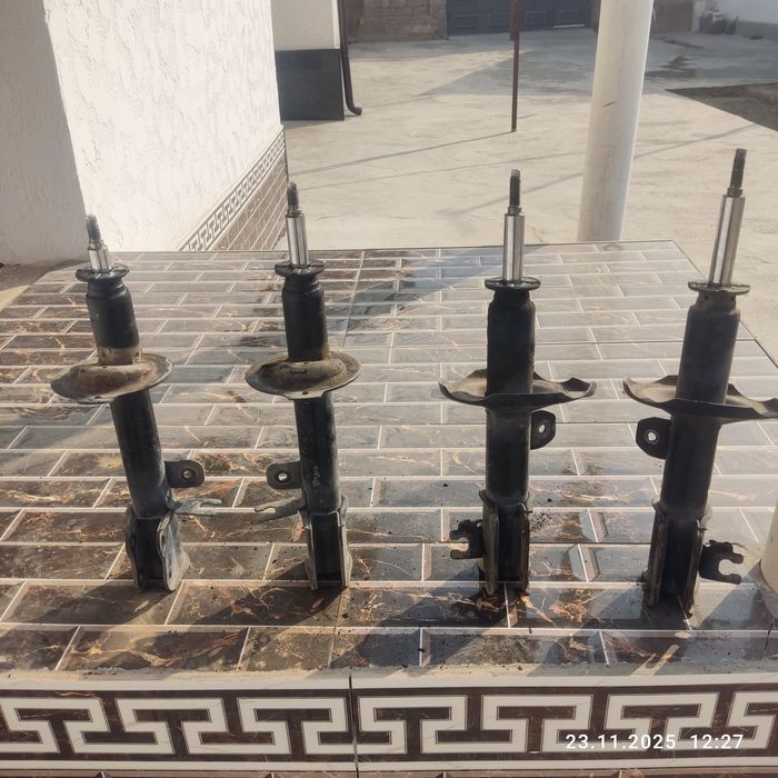 Lacetti gentraga orginal kyb amortizator sotiladi