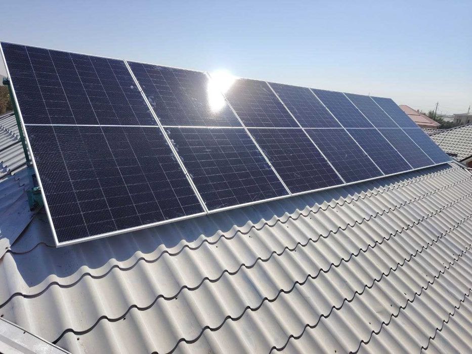 Солнечные панели / Қуёш панеллари / Quyosh panellari / Панелҳои офтобӣ