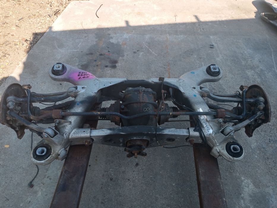 Заден Мост за Мерцедес Е класа S211