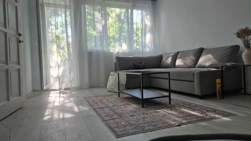 2 camere in zona Piata Presei-Pajura