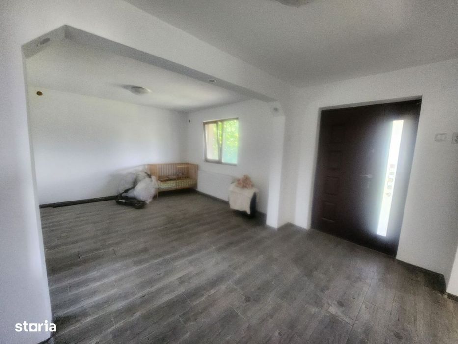 Casa cu 3 camere in Lilieci Bacau