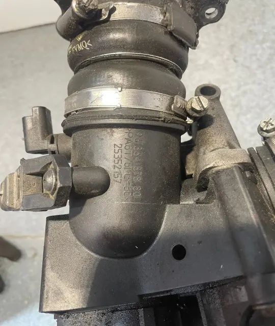 Clapeta admisie 96 864 878 80 Ford Focus 2009 1.6 MT (101 hp)