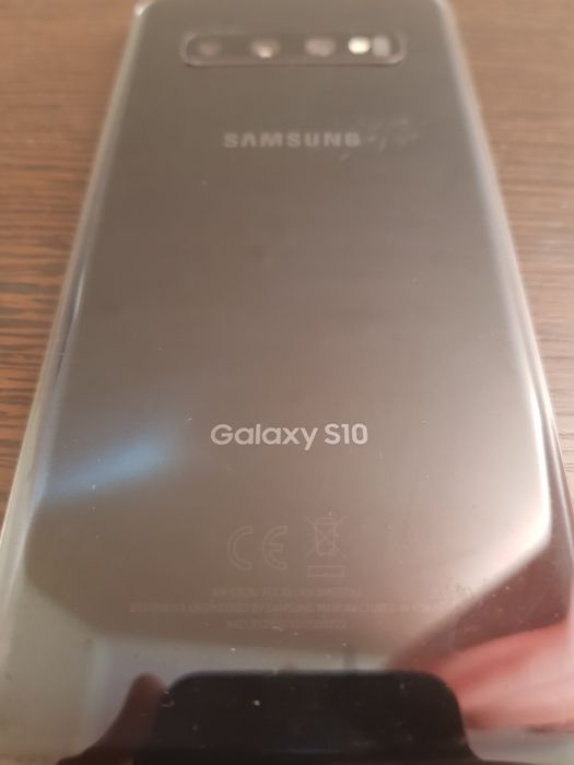 Продам samsung s10