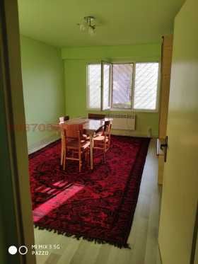 Продава се Двустаен апартамент в Русе, Централен южен район - 70 кв.м за 1500 €/кв.м - Снимка #7