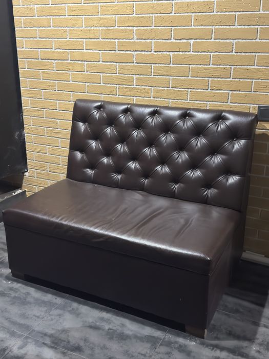 Очень удобная Диван для кафе