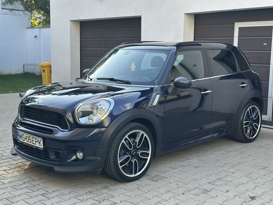 MINI Countryman Cooper S ALL4 JOHN COOPER WORKS original. Automata