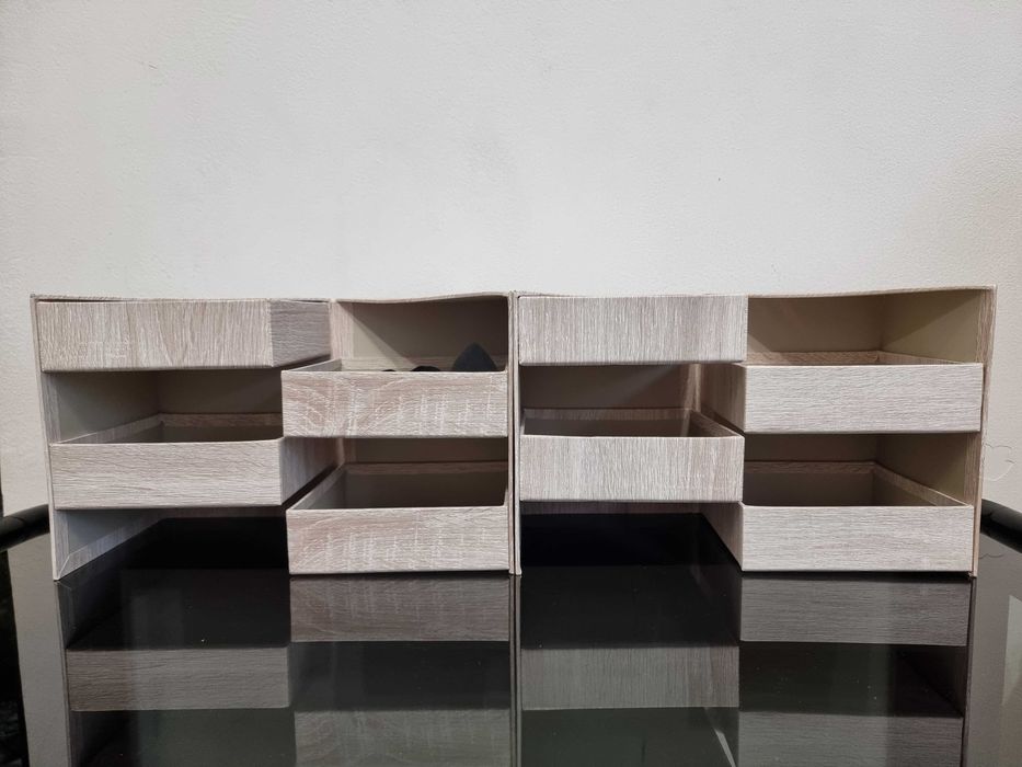 Set 2 organizatoare de birou sau make-up