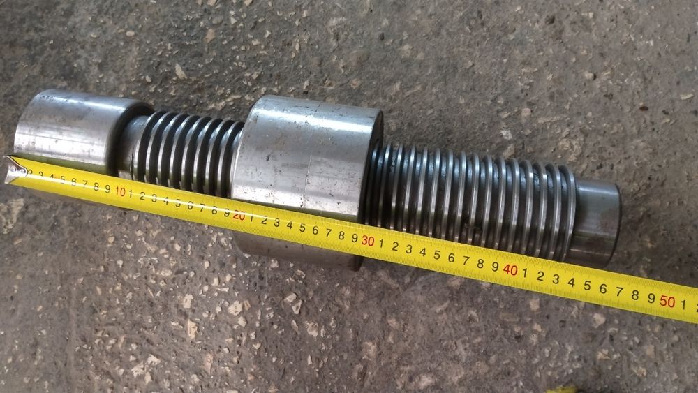 Винт за преса или машина и др.