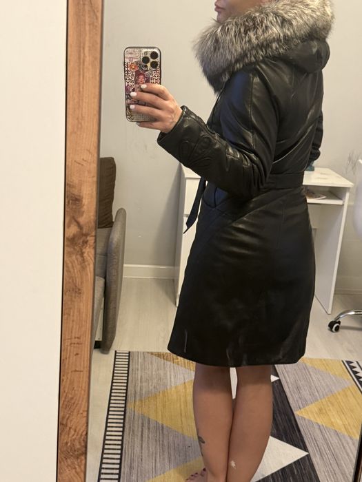 Продам кожаное польто 44 размер