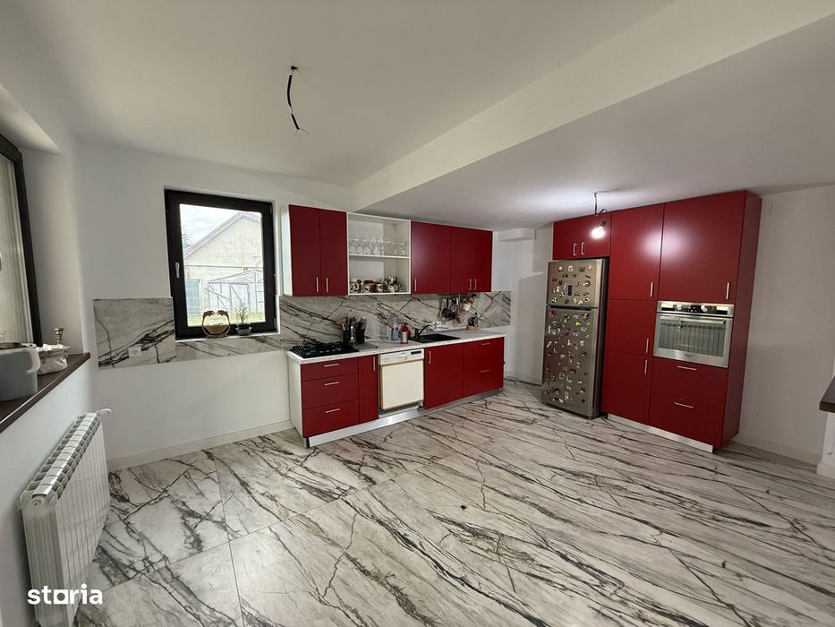 Vila Delux P+1 cu terasă și garaj + teren intravilan 783mp