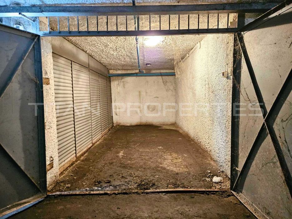 Продава се Гараж / Паркомясто в Пловдив, Център - 16 кв.м за 938 €/кв.м - Снимка #1