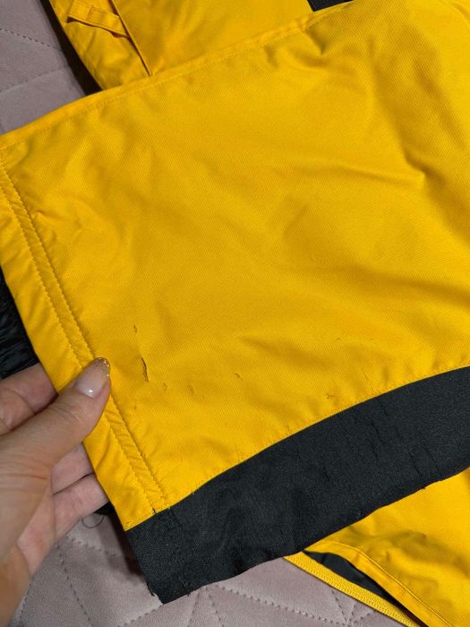 Ски екип ,плюс каска и очила