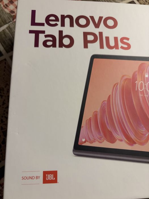 Tableta Lenovo Tab Plus perfecta