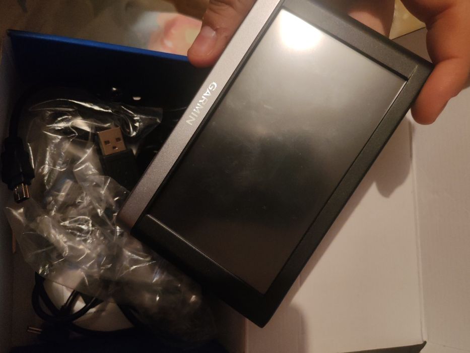 Vand GPS Garmin Nuvi 2548 LMTD  Nou, cu cutie și accesorii