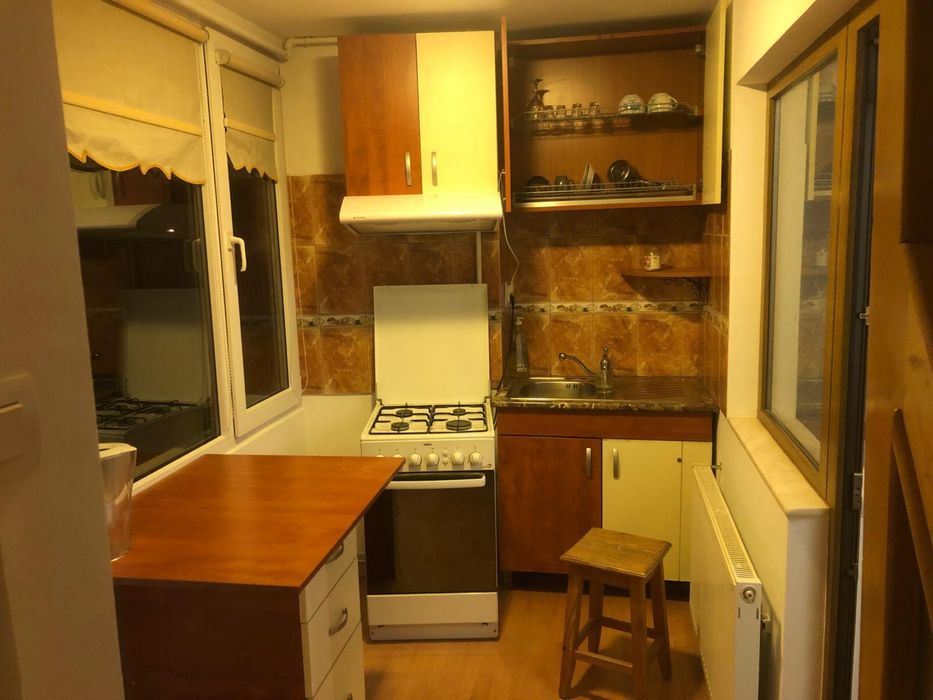 Inchiriez apartament 2 camere in Sacele, Brasov