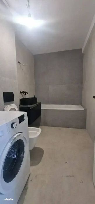 Studio luminos, bine compartimentat – Zona Marriott
