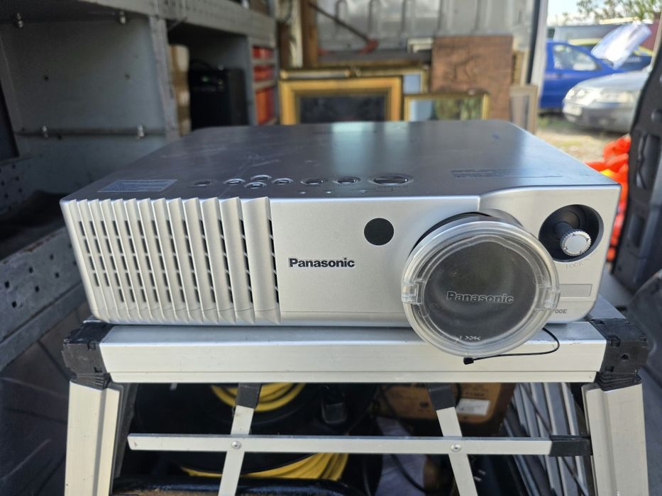 Vand videoproiector Panasonic