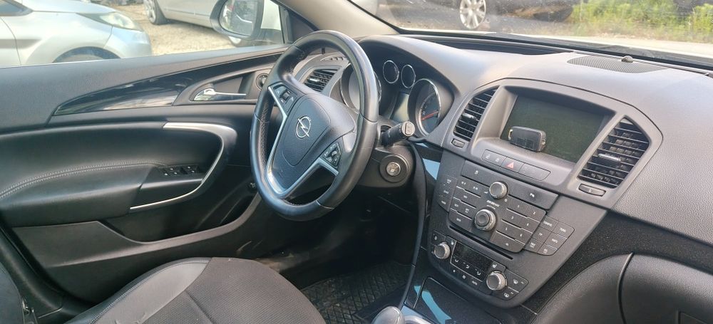 Опел Инсигния opel insignia 2.0CDTI A20DTH за части  автомат