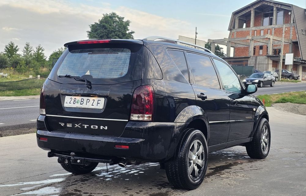 Sangyong Rexton 2.7 cdi autoutilitară an 2006
