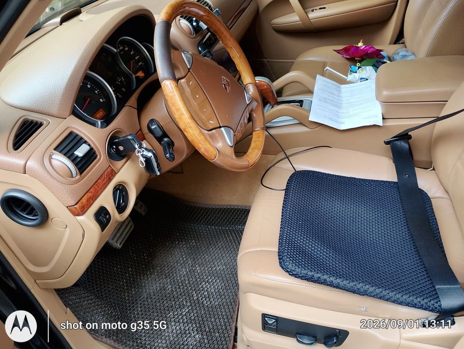 Продам Porsche Cayenne 2007г .