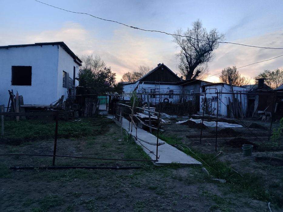 Продам 4х комнатный дом со всеми удобствами.