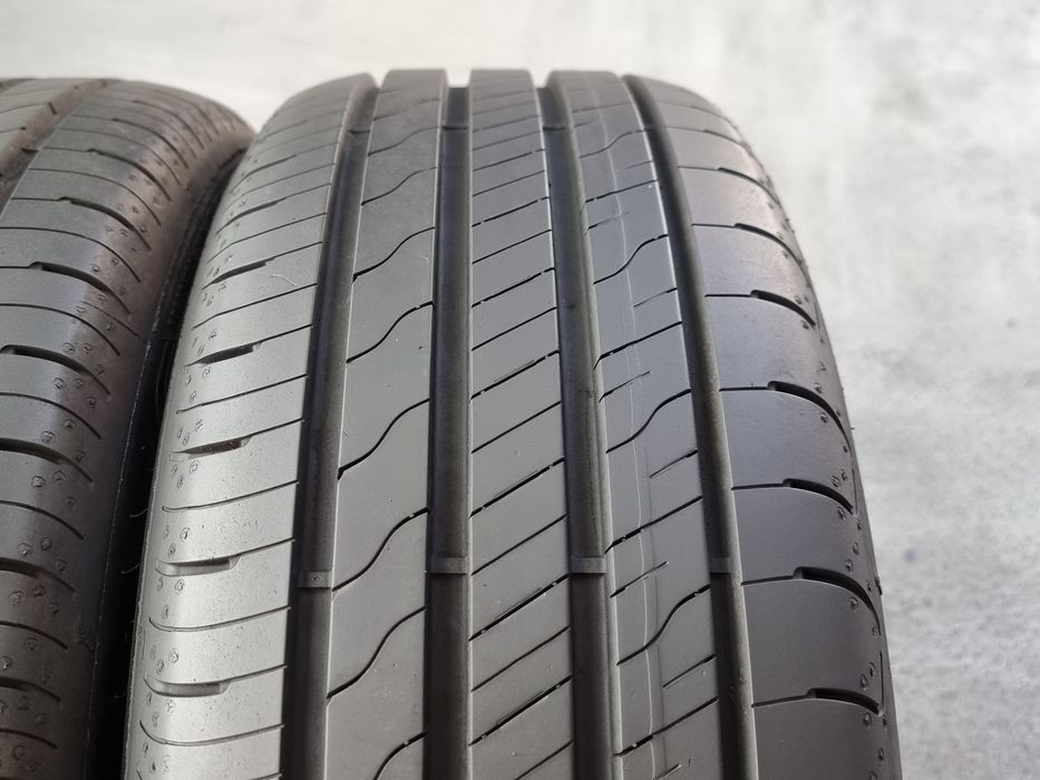 205/55/16 Goodyear 4Броя: 160€ 7.5мм