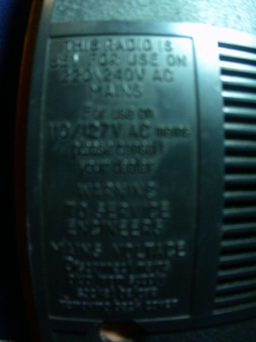 De vanzare radio retro model selena B211