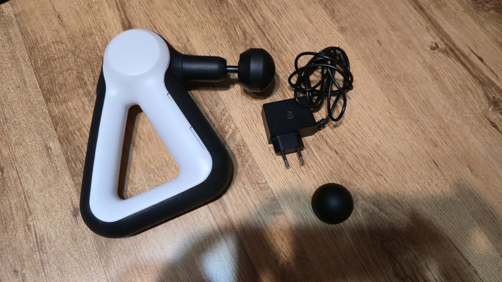 Aparat Profesional Pt Masaj Theragun Liv 16 mm Therabody Impecabil