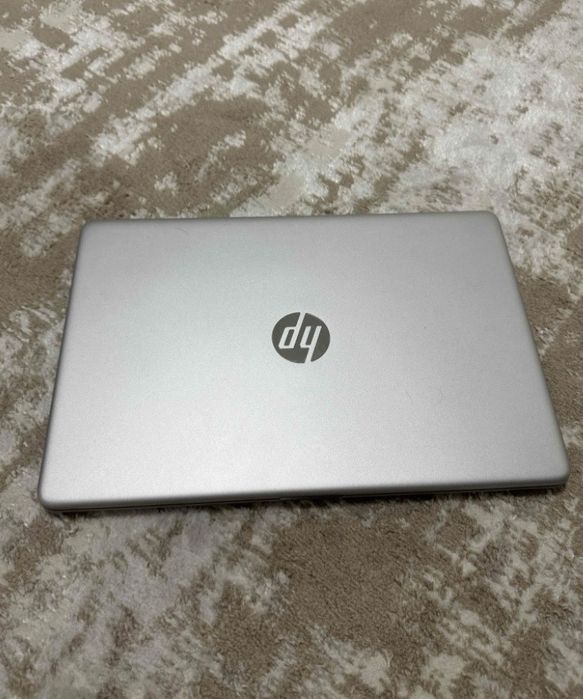 Продам ноутбок hp 15s срочно