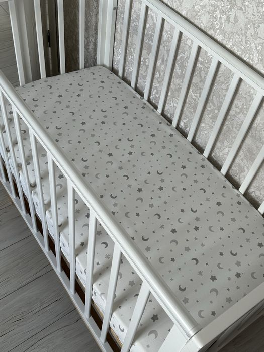 Детская кровать с маятником + матрас