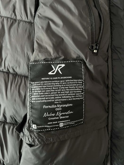 Яке Revolution Race