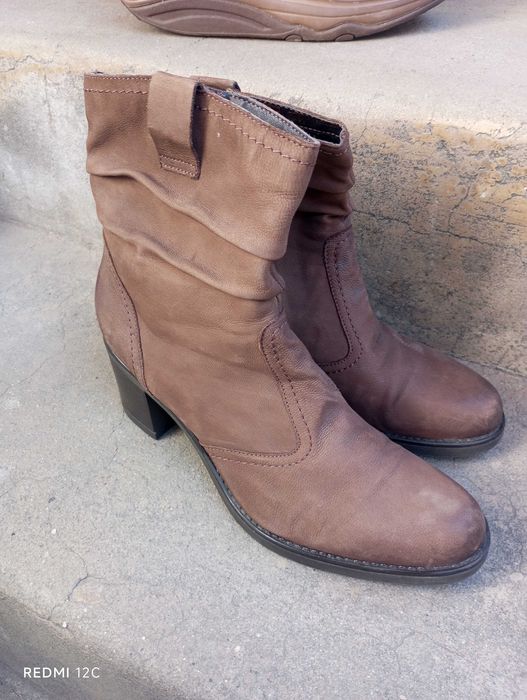 Дамски обувки.Актуален модел нови.