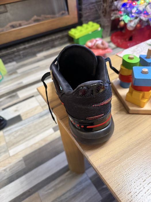 Продавам мъжки марвтонки Nike 44 номер