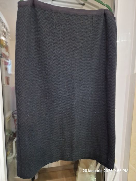 Fustă de stofă lănă,plisată groase