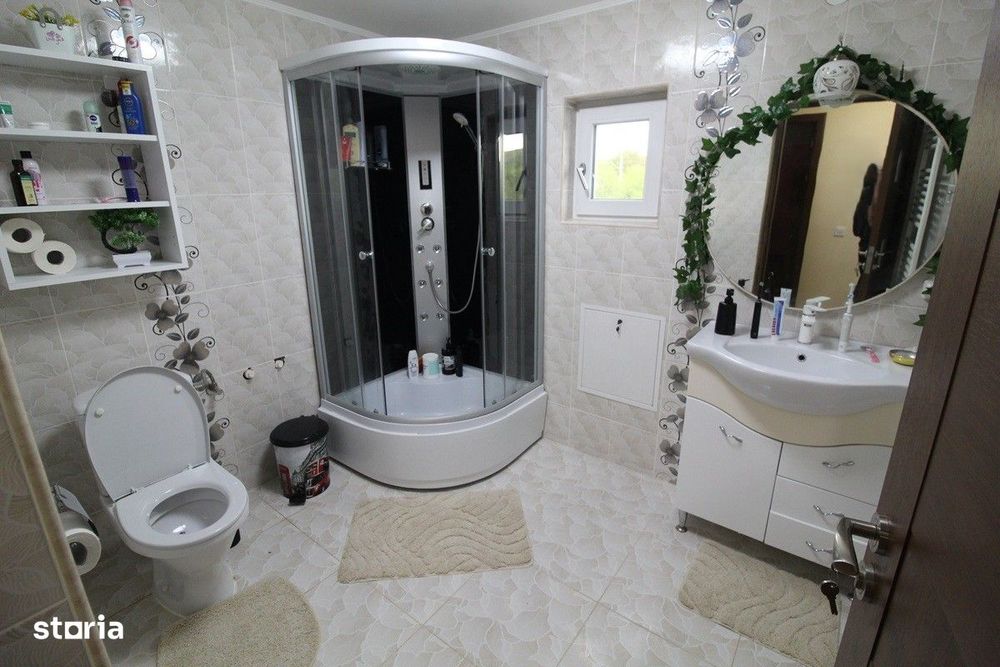 Vând casă P+M în Hunedoara, zona Micro3-Altex, teren 1413mp, f.s. 17m