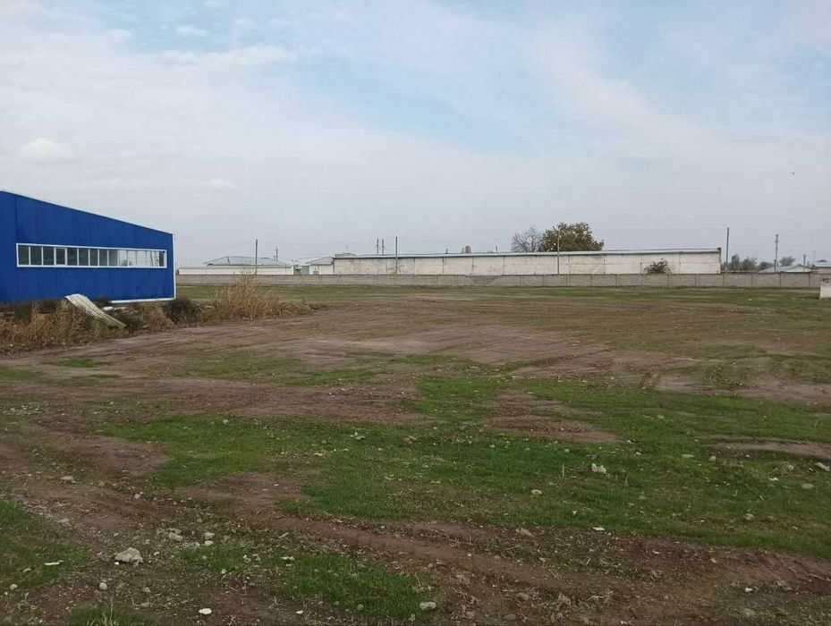 Продаётся производственный склад.